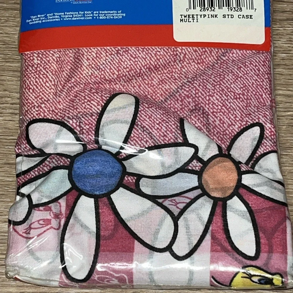 Looney Tunes Tweety Bird In Pink Standard  Pillowcase USA Vintage NOS 1999 NWT